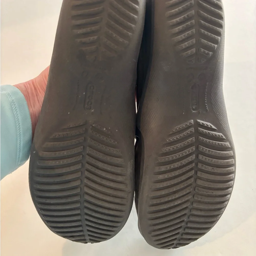 CROCS Mary Jane Brown Shoes Sz 7